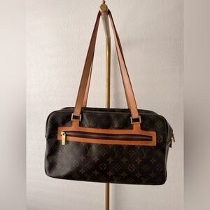 Authentic Louis Vuitton Monogram Citē GM Shoulder Bag – FL0024, Vintage